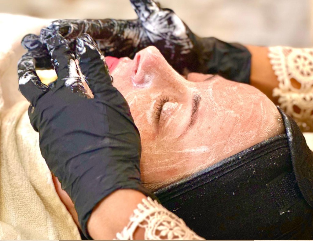 Limpeza de Pele e Nutrição Facial